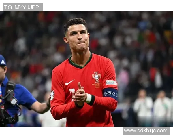 全球足球球星冠军荣誉排名分析 哪些球员在历史上夺得最多重要奖项