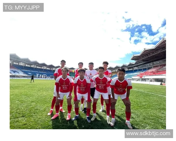 足球明星送暖心话语，激励球迷不懈追梦的动人句子合集