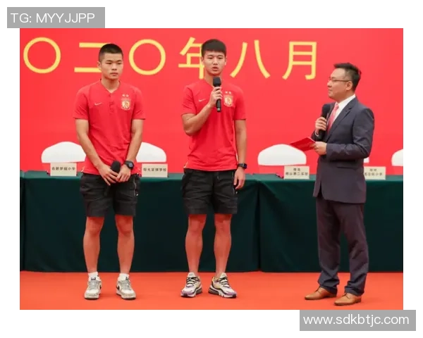 从知名球星成长轨迹透视广西足球发展与地方青训潜力分析 从知名球星成长轨迹透视广西足球发展与地方青训潜力分析
