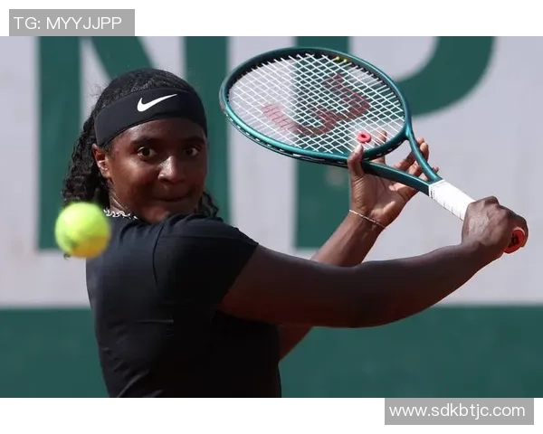 法国足球新星博的崛起 他的惊艳表现与未来潜力分析 法国足球新星博的崛起 他的惊艳表现与未来潜力分析